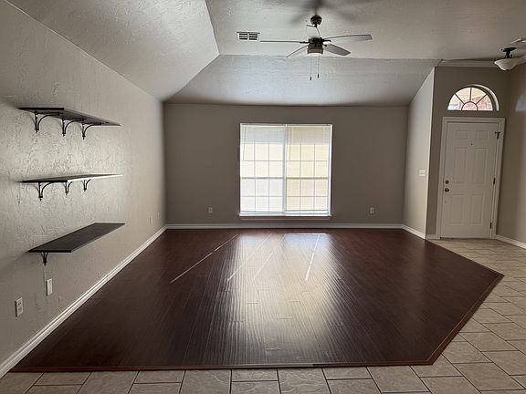 4th image of 716 N Norman Ave