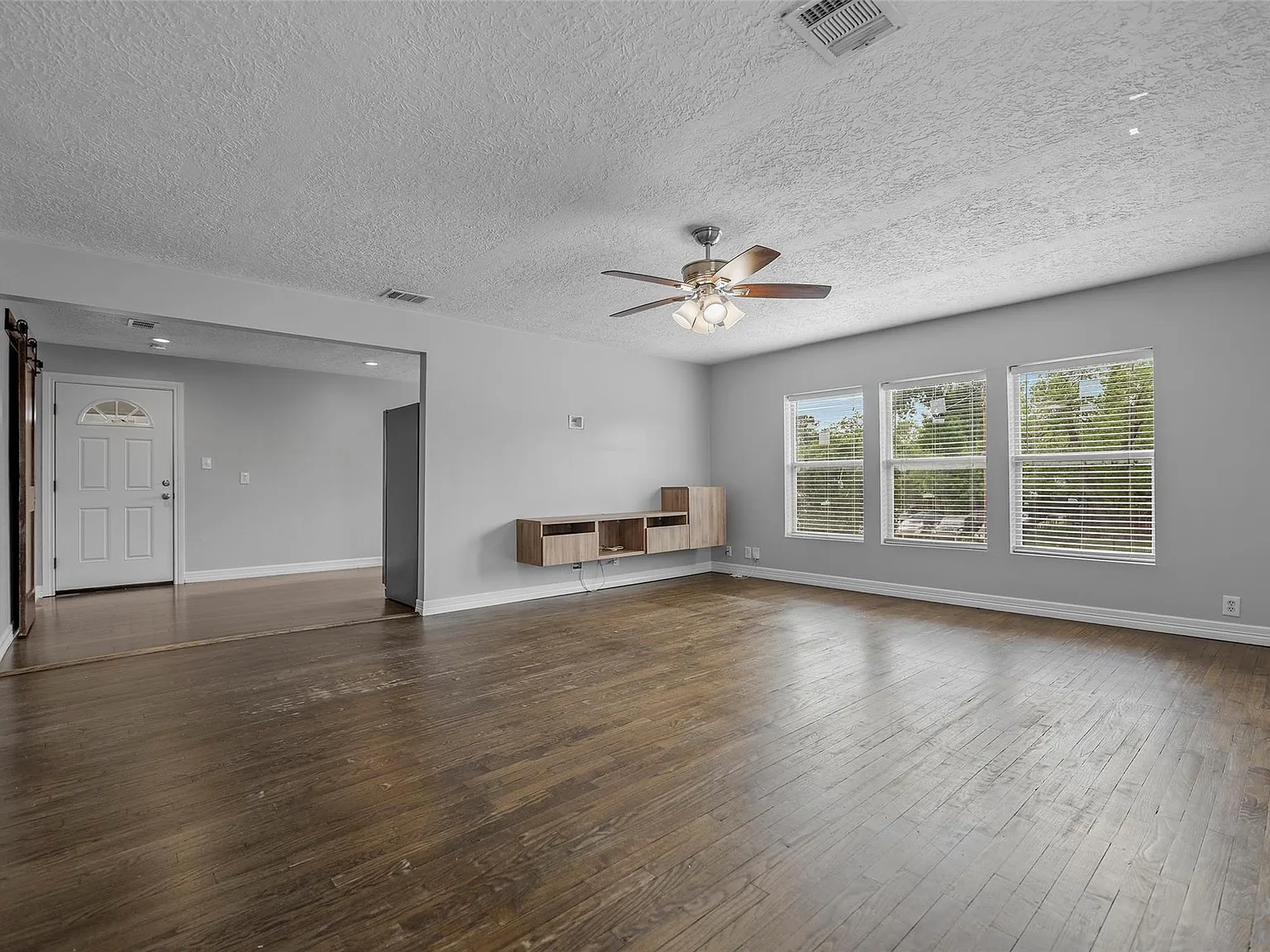 2 bed, 2.0 bath, 1200 sqft, $1,625 — Photo 4