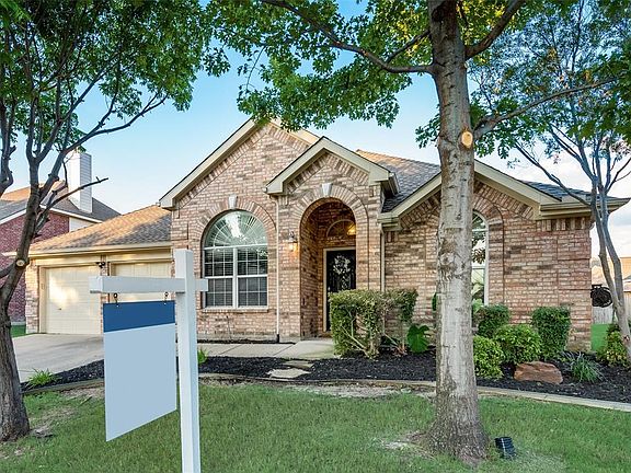 4th image of 11852 Warbler Ln