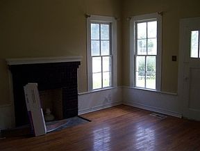 5th image of 403 S Pineda St
