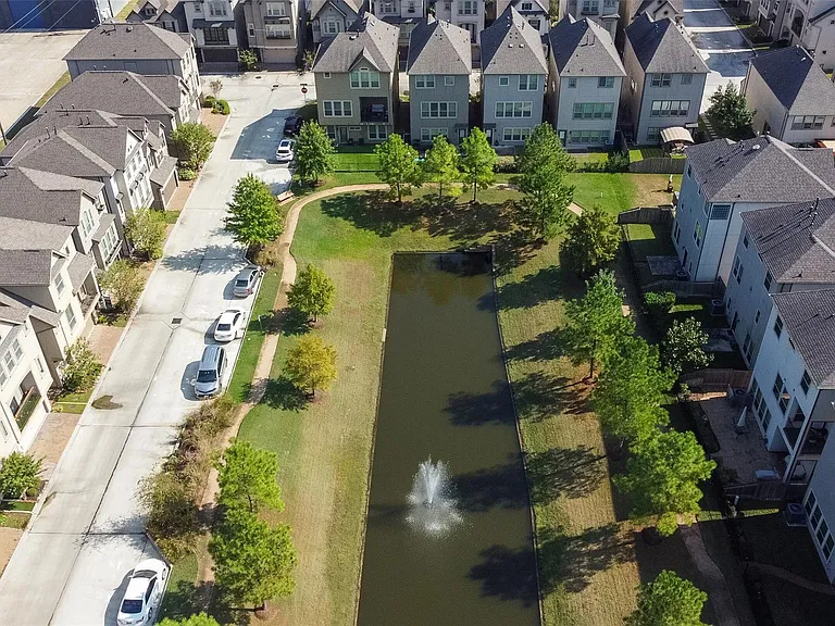 1517 Miles Oaks Pl — Photo 42