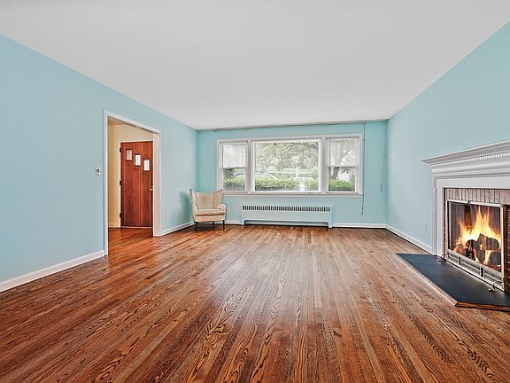 Oversize Living Room 