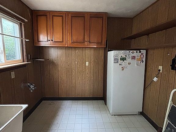 5th image of 25408 Highland Rd
