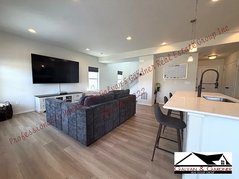 4352 Samaritan Loop — Photo 10