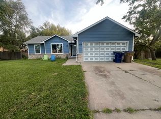 624 Fieldstone St, Valley Center, KS 67147
