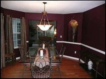 3rd image of 1401 Mandrell Dr