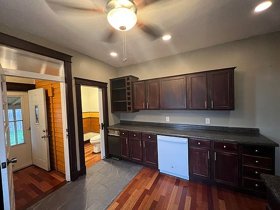 5th image of 1244 Wright St #1244