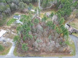 2 Terra Ferma Dr, Great Barrington, MA 01230