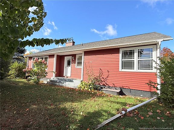 2nd image of 841 Main St