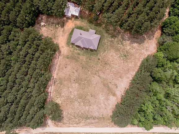 3rd image of 3134 Nursery Rd