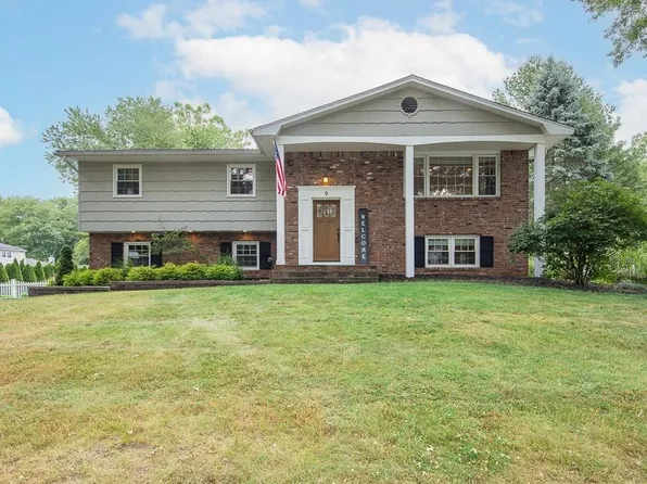 9 Glen Haven Drive, New City, NY 10956