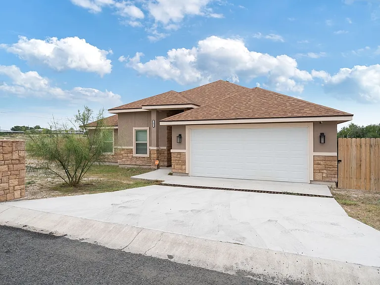 105 Noahy Dr — Photo 2