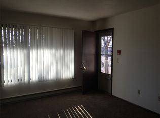 915 Klemp St APT 08, Portage, WI 53901