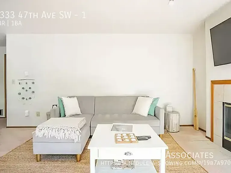 7333 47th Ave SW #1 — Photo 4