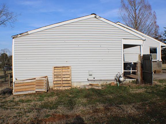 4th image of 4323 Marjorie Ln