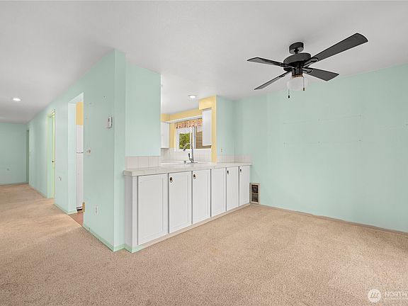 5th image of 206 Mountain Park Boulevard SW #D101