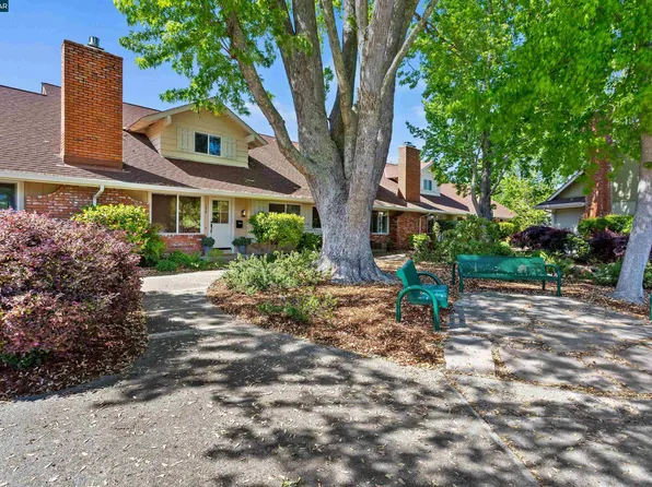 126 Miramonte Dr, Moraga, CA 94556