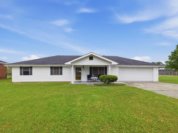 1240 Pine Hill St, Lake Charles, LA 70605