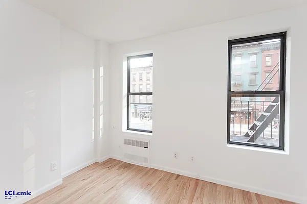 Rented by LC Lemle Real Estate Group | media 7