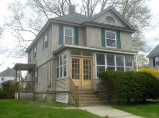 77 Chickering St, Pittsfield, MA 01201