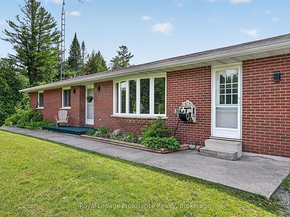5th image of 150 Woodland Rd