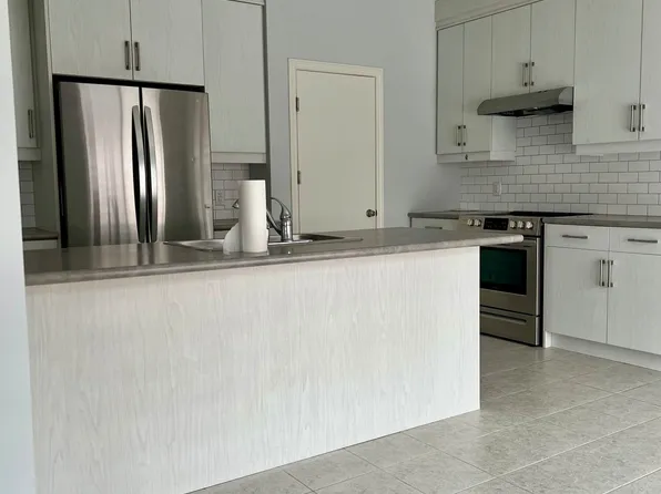 6 Darling Ave, Thorold, ON L2V 0G7