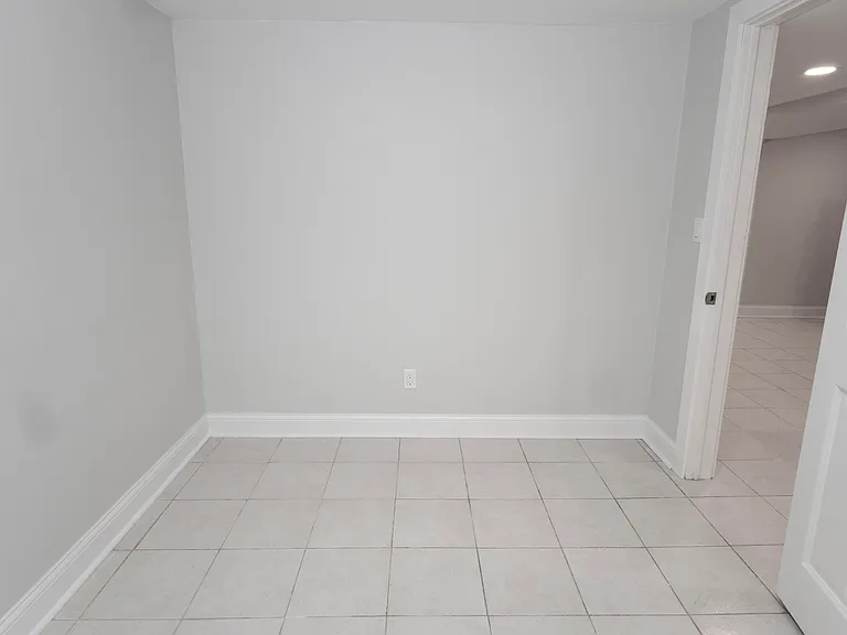 5216 W Newport Ave #G — Photo 12