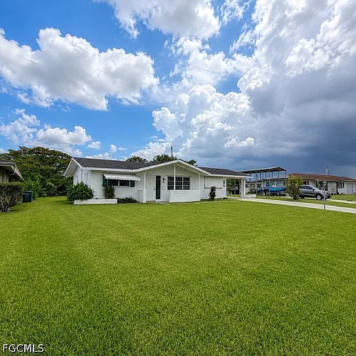800 Willow Dr Photo 1 800 Willow Dr Photo 1