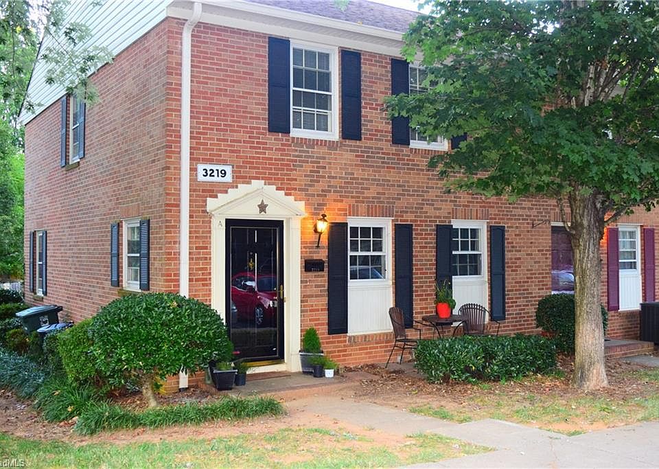 1st image of 3219 Regents Park Ln Unit A