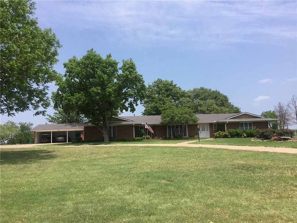 1st image of 118 Fairway Dr