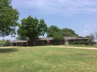 118 Fairway Dr, Olney, TX 76374