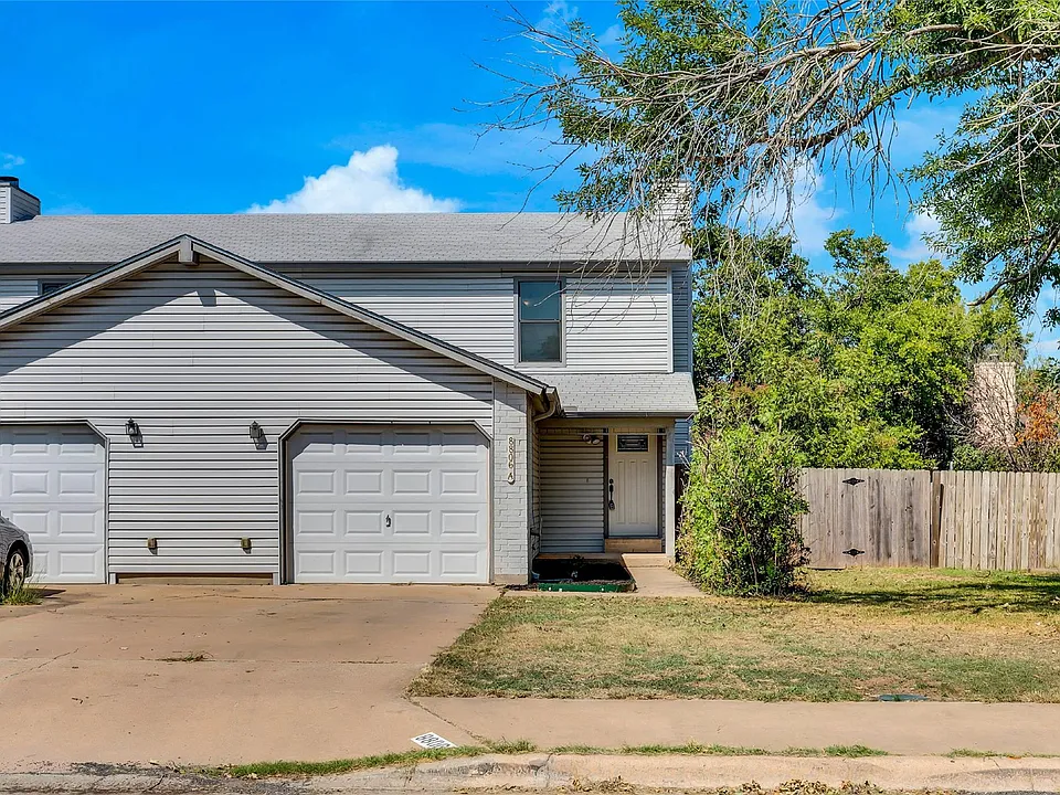 8806 Springmail Cir