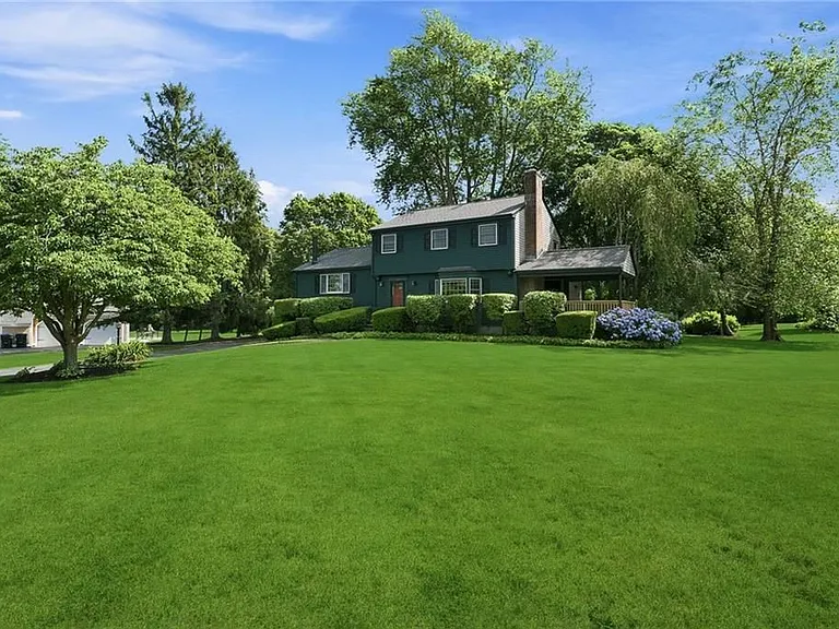 131 Taylor Rd — Photo 21