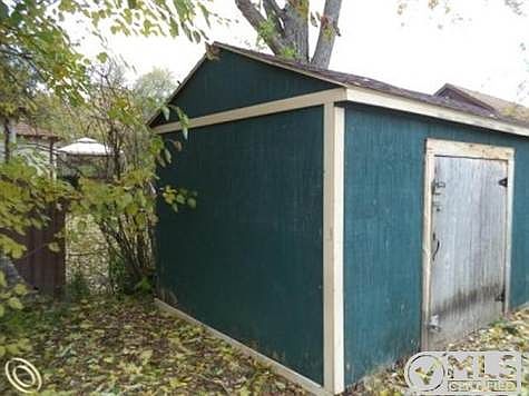 4-Shed.JPG