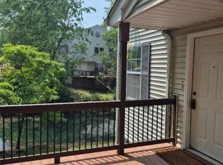 2004 Stoney Run Cir, Broadview Heights, OH 44147