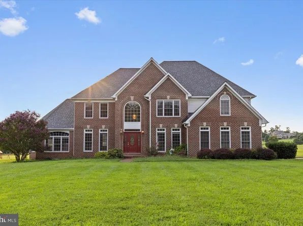 3372 Danmark Dr, Glenwood, MD 21738