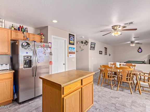 3rd image of 1545 E Alba Dr