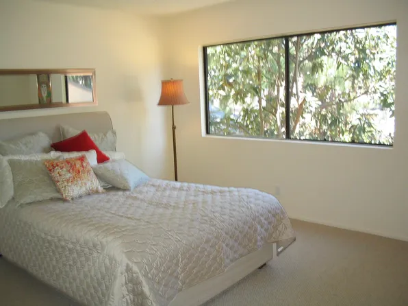 322 N Orange Grove Blvd, Pasadena, CA 91103