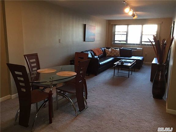 5th image of 185 W Park Ave APT 119