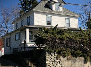 1110 Naval Ave APT D, Bremerton, WA 98312