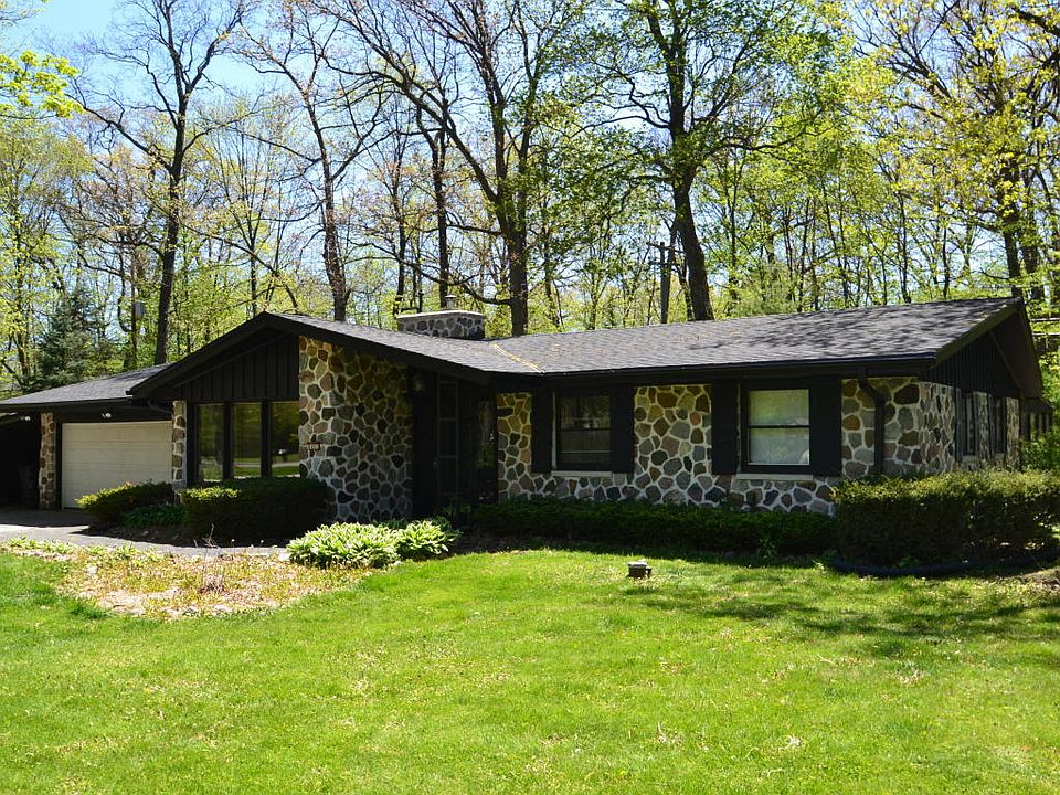 2nd image of 14521 W Woodland Dr