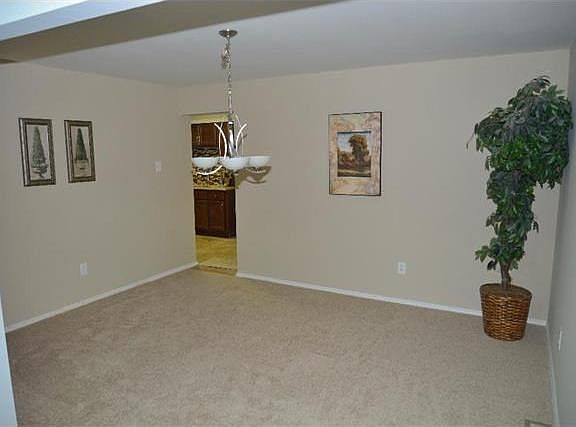 5th image of 10337 Corbeil Dr APT A