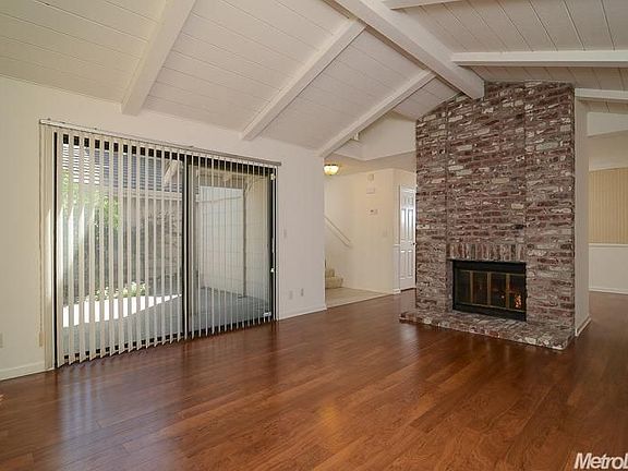 5th image of 8161 Rose Vine Ln