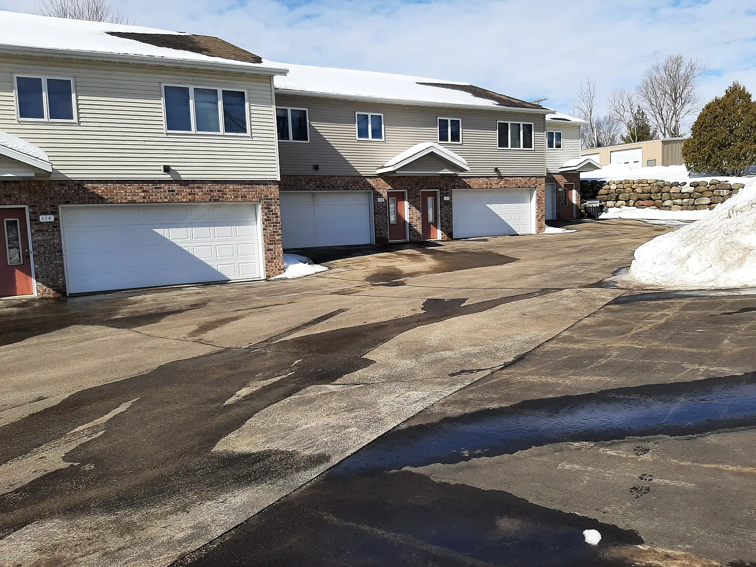 2 bed, 1000 sqft, $1,480 — Photo 4