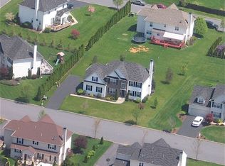 1641 Fox Hollow Ln, Easton, PA 18040