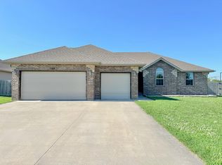 217 W Corsica St, Republic, MO 65738