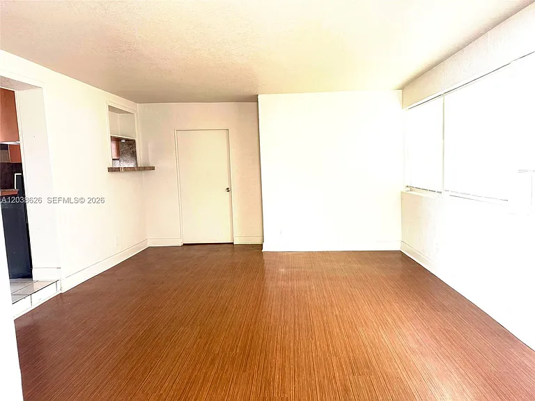1600 NW 13th Ct — Photo 7