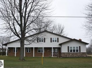 394 W Hampton Rd, Essexville, MI 48732