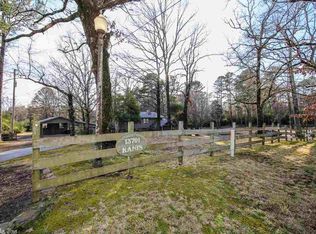 13701 Kanis Rd, Little Rock, AR 72211