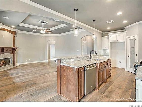 5th image of 208 Tymark Dr